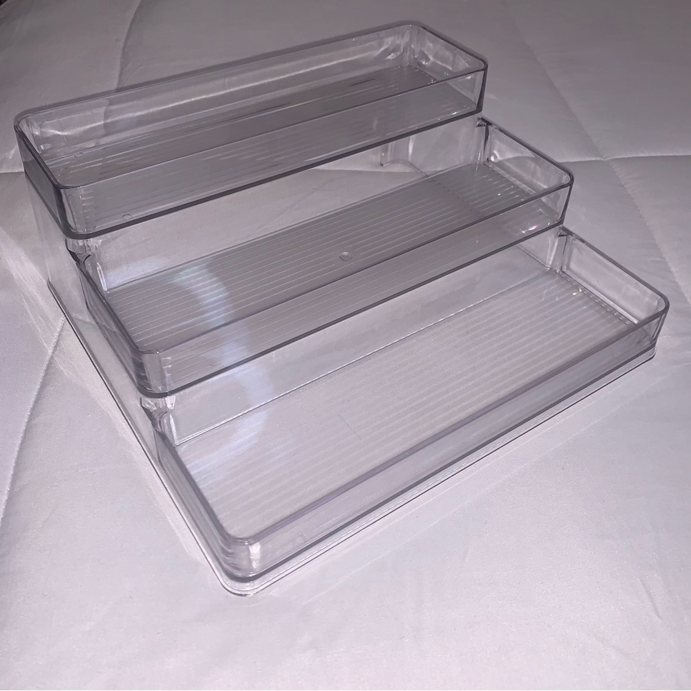 Acrylic Display Case / Organizing Storage Shelf - Picture 2 of 5
